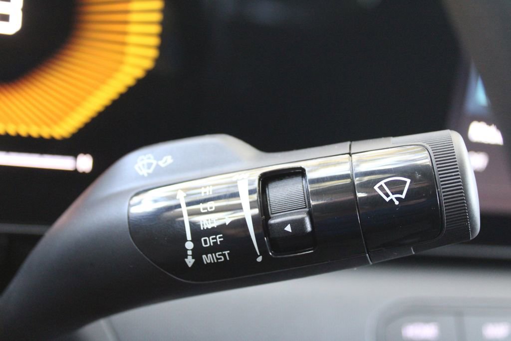 New 2025 Kia K4 LXS image 28