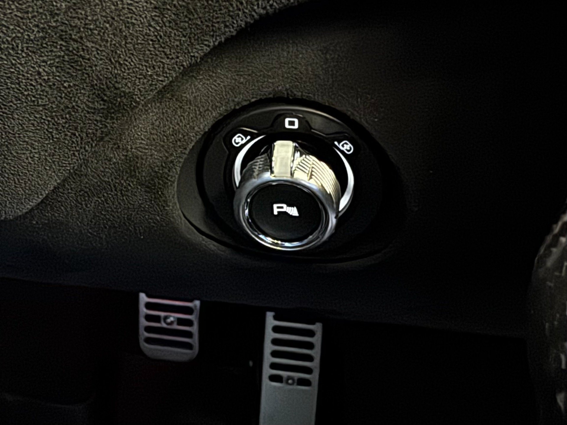 Used 2019 McLaren 720S Performance RWD image 39