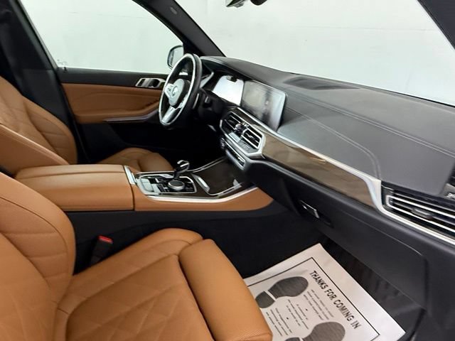 Used 2023 BMW X5 xDrive40i w/ M Sport Package AWD/4WD image 40