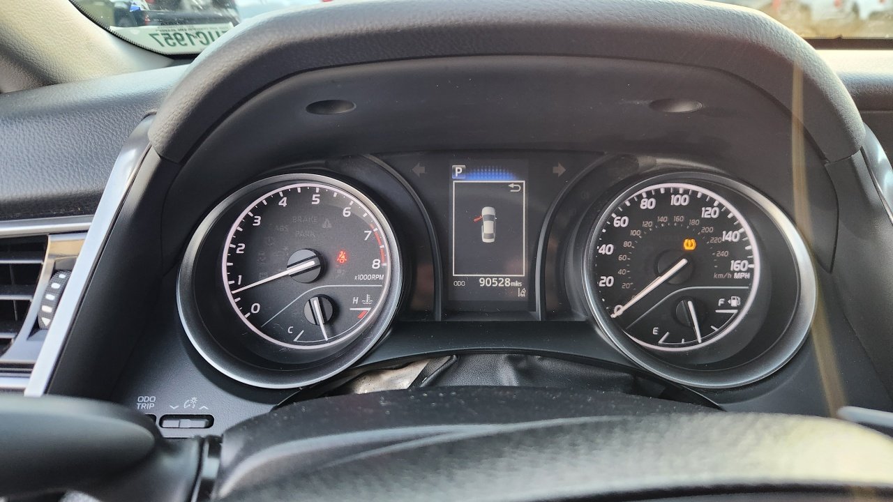 Used 2023 Toyota Camry SE FWD image 23