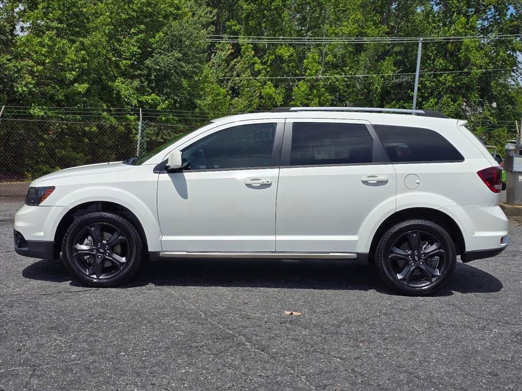 Used 2019 Dodge Journey Crossroad w/ Nav & Sun Group FWD image 23