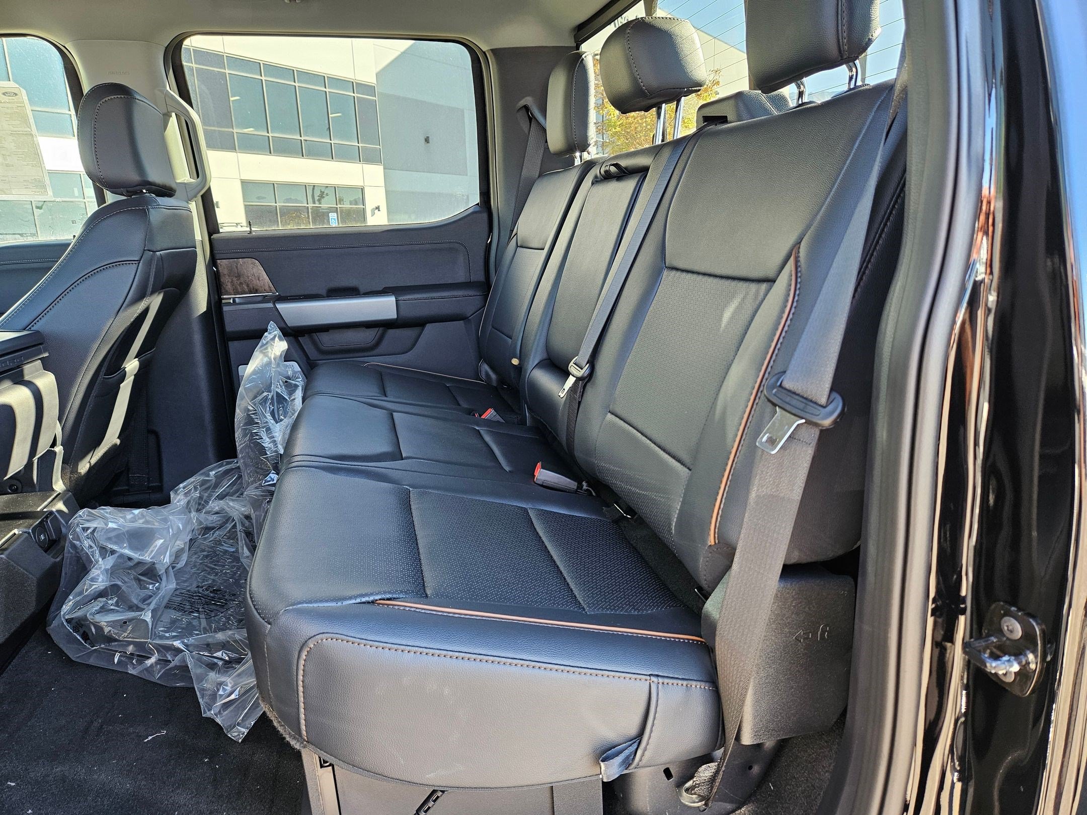 New 2025 Ford F350 Lariat w/ Tremor Off-Road Package AWD/4WD image 15