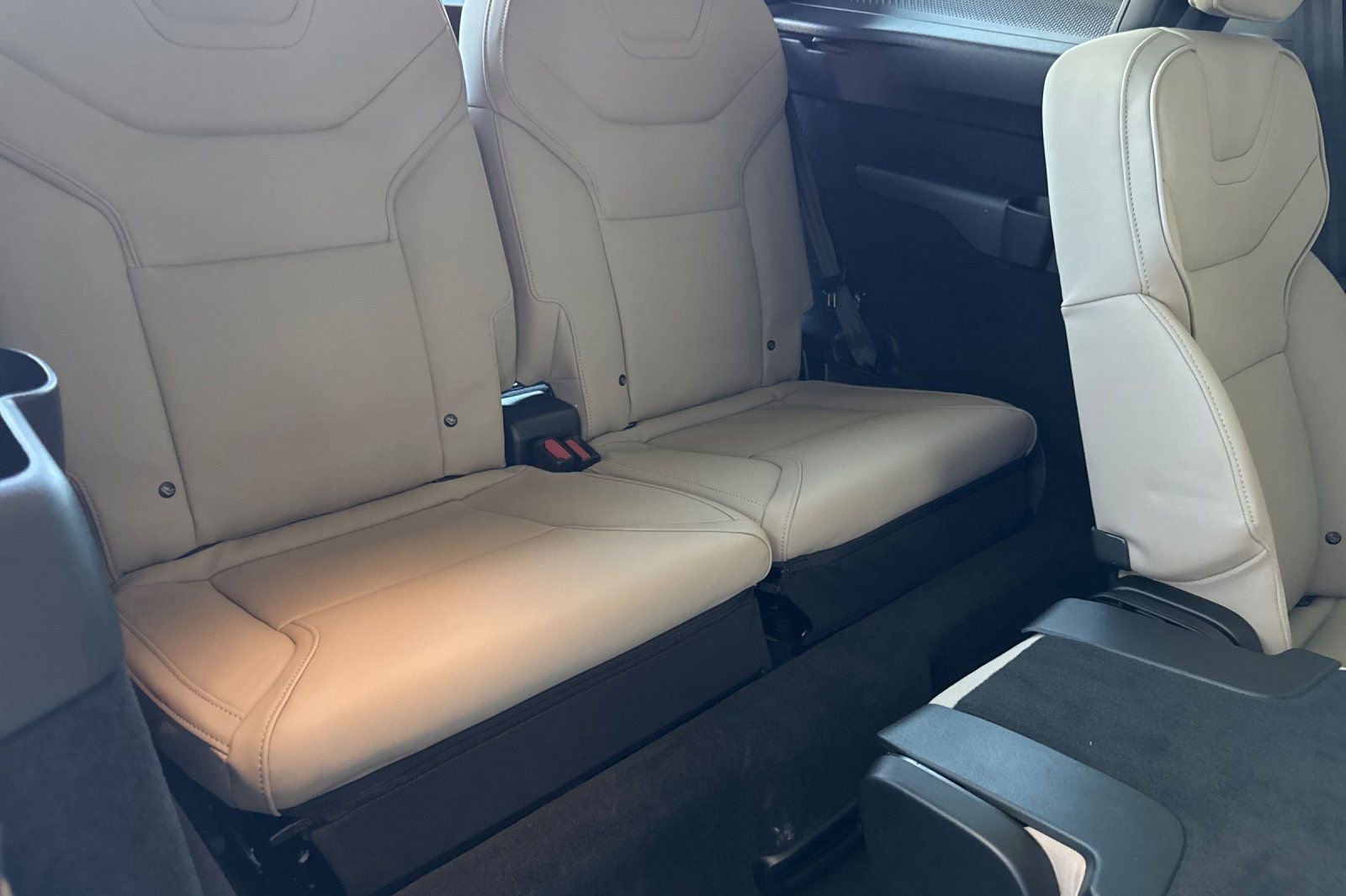 New 2026 Volvo EX90 Plus image 17