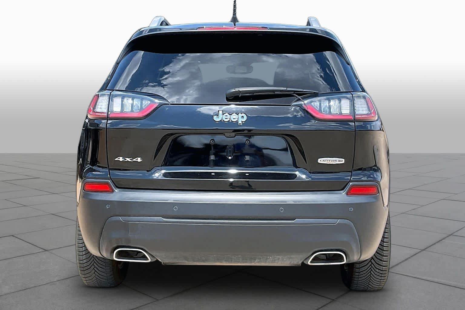 Used 2021 Jeep Cherokee Latitude Lux w/ Comfort/Convenience Group AWD/4WD image 5