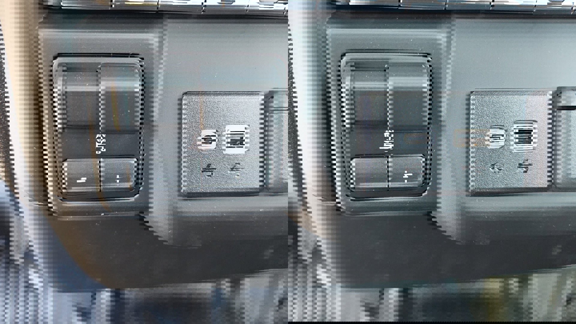 New 2025 GMC Sierra 2500 Pro w/ 1SA Pro Safety Plus Package image 24