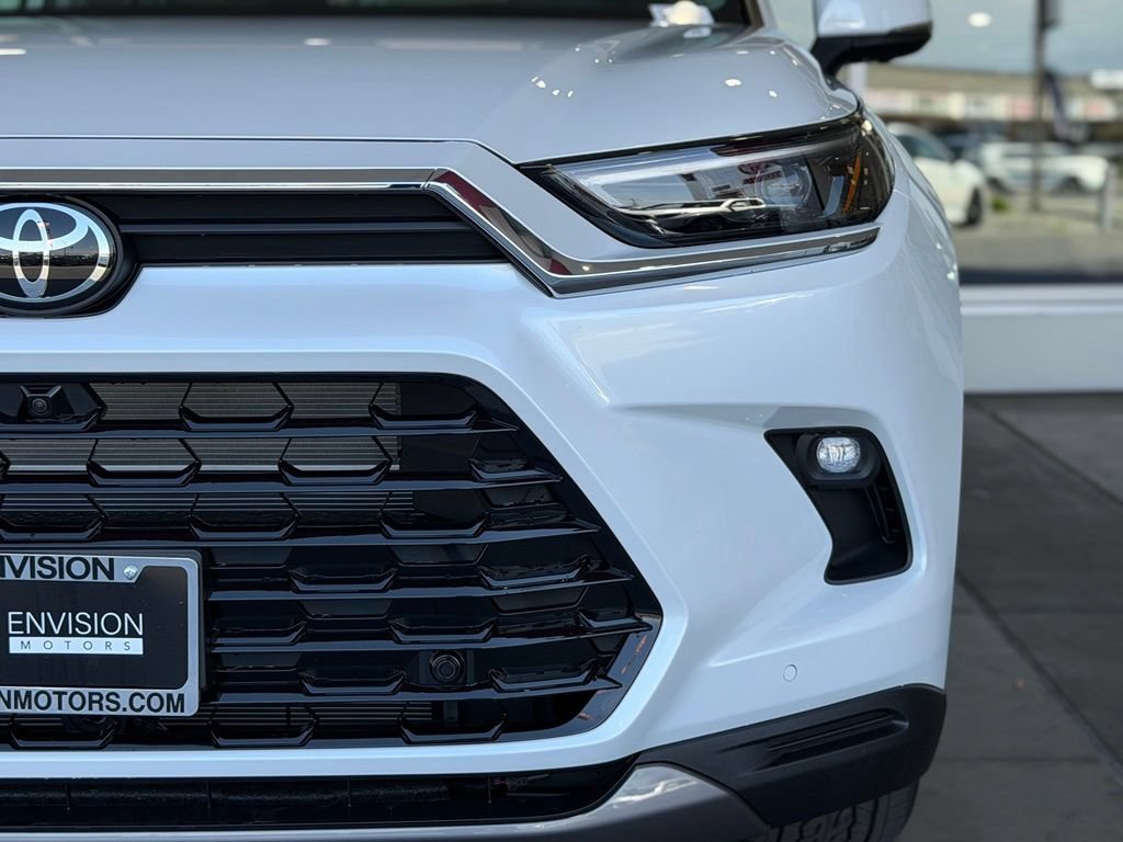 New 2026 Toyota Grand Highlander AWD Hybrid image 5