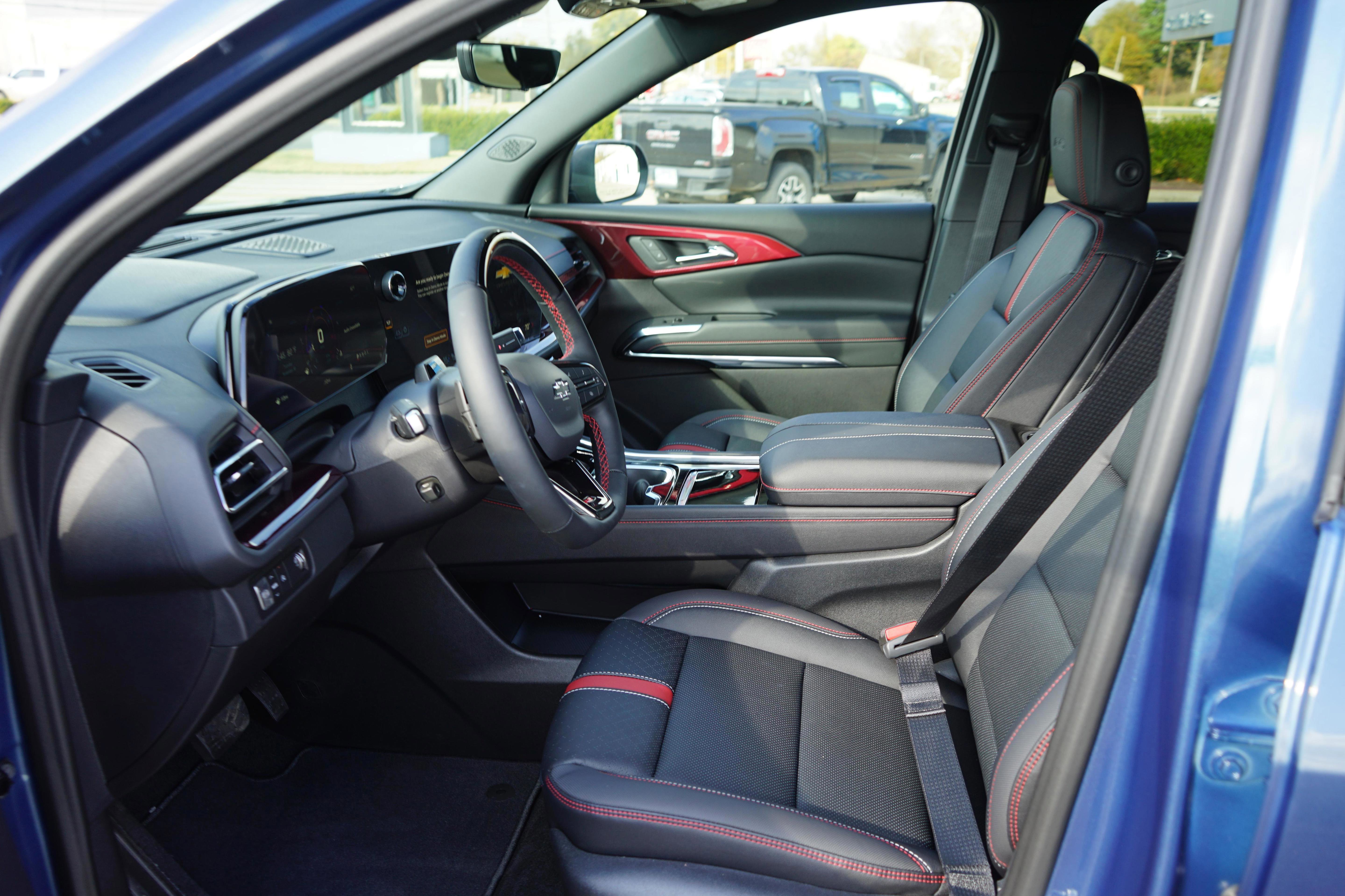 New 2026 Chevrolet Traverse RS image 10