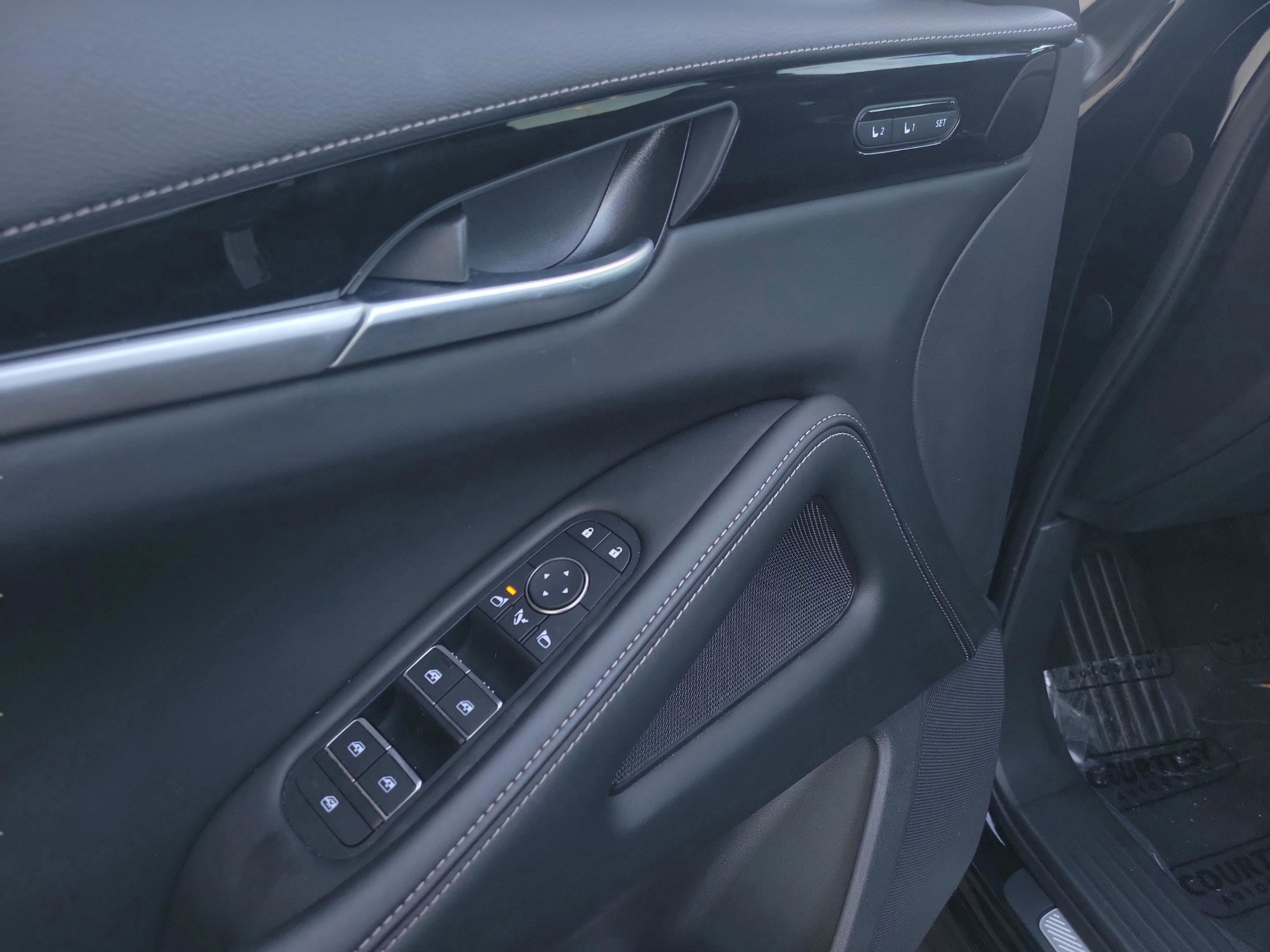 Certified 2025 INFINITI QX60 Pure image 11