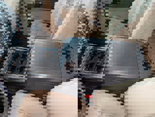 Used 2016 Ford F250 Lariat w/ Chrome Package image 37