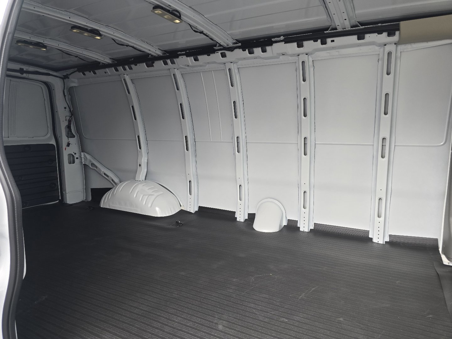 New 2026 Chevrolet Express 2500 Extended w/ Driver Convenience Package RWD image 13