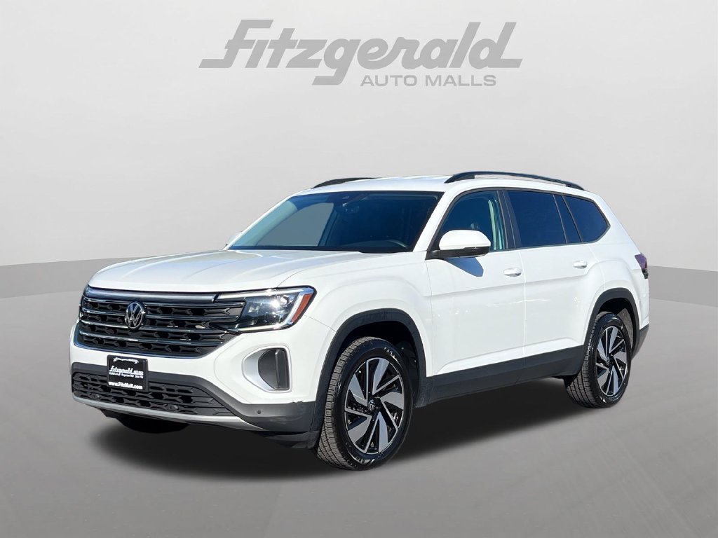 Used 2024 Volkswagen Atlas SE AWD/4WD image 2