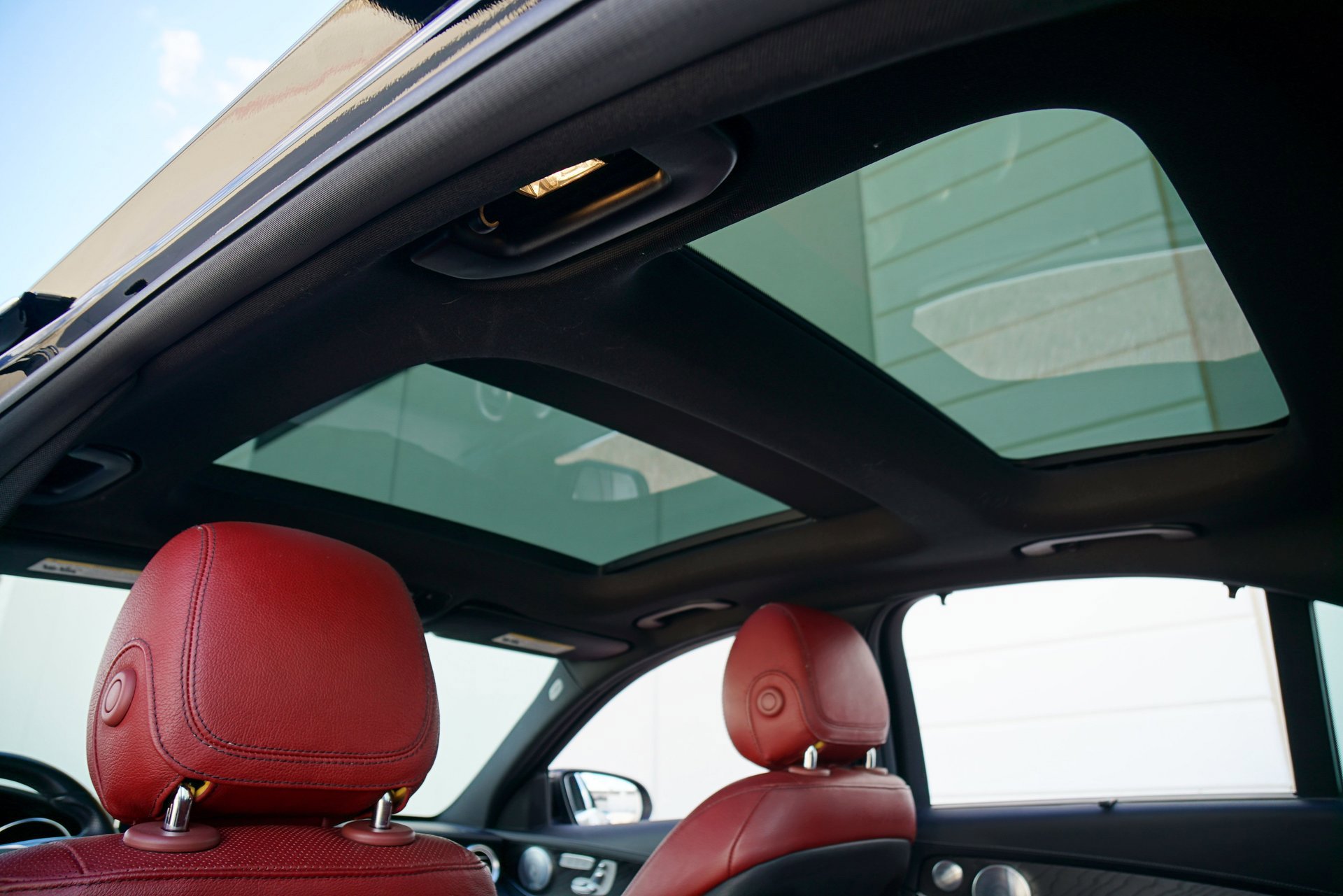 Used 2015 Mercedes-Benz C 400 4MATIC image 38