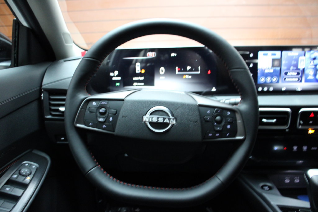 New 2027 Nissan Sentra SR w/ Floor Mat Package FWD image 15
