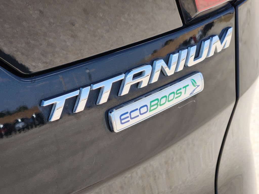 Used 2019 Ford Escape Titanium FWD image 12