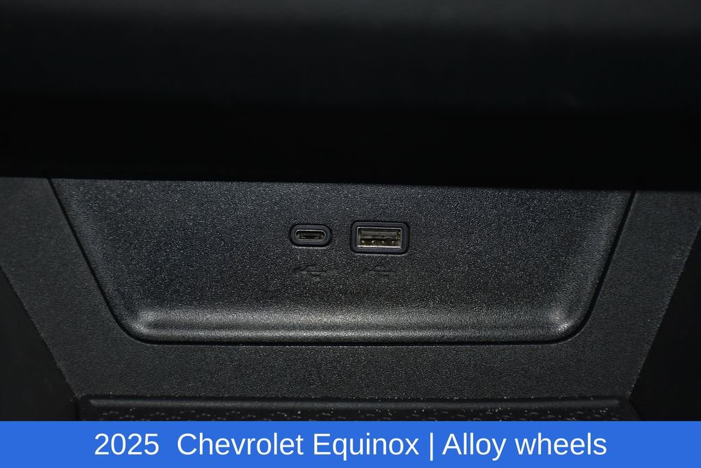 Used 2025 Chevrolet Equinox LT FWD image 20