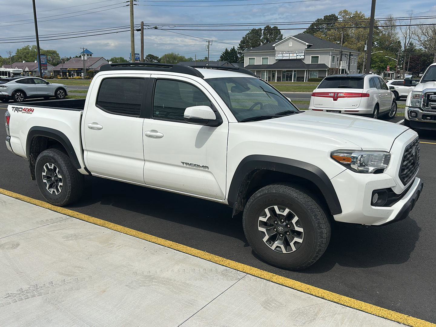 Used 2021 Toyota Tacoma TRD Off-Road image 6