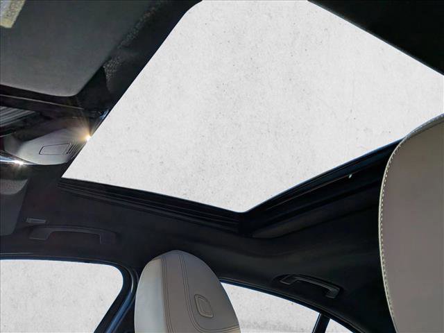 Used 2023 BMW 330i xDrive 330i xDrive w/ Driving Assistance Package image 16