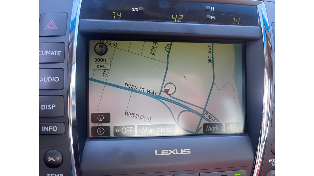 Used 2007 Lexus ES 350 w/ Premium Plus Pkg FWD image 12