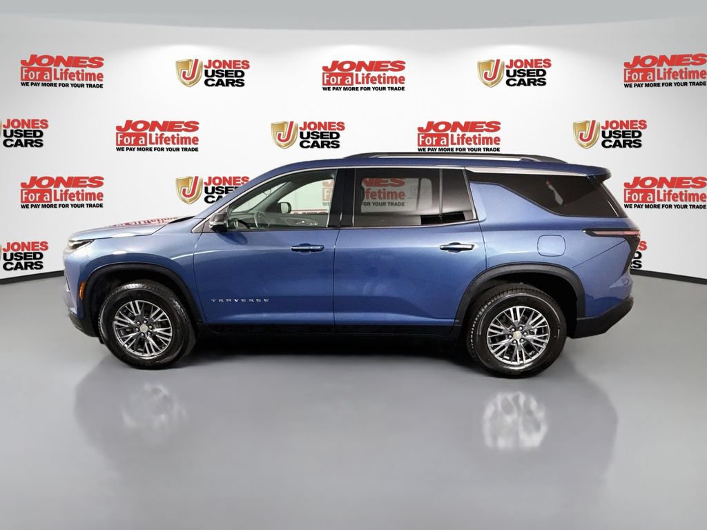 Used 2024 Chevrolet Traverse LT AWD/4WD image 14