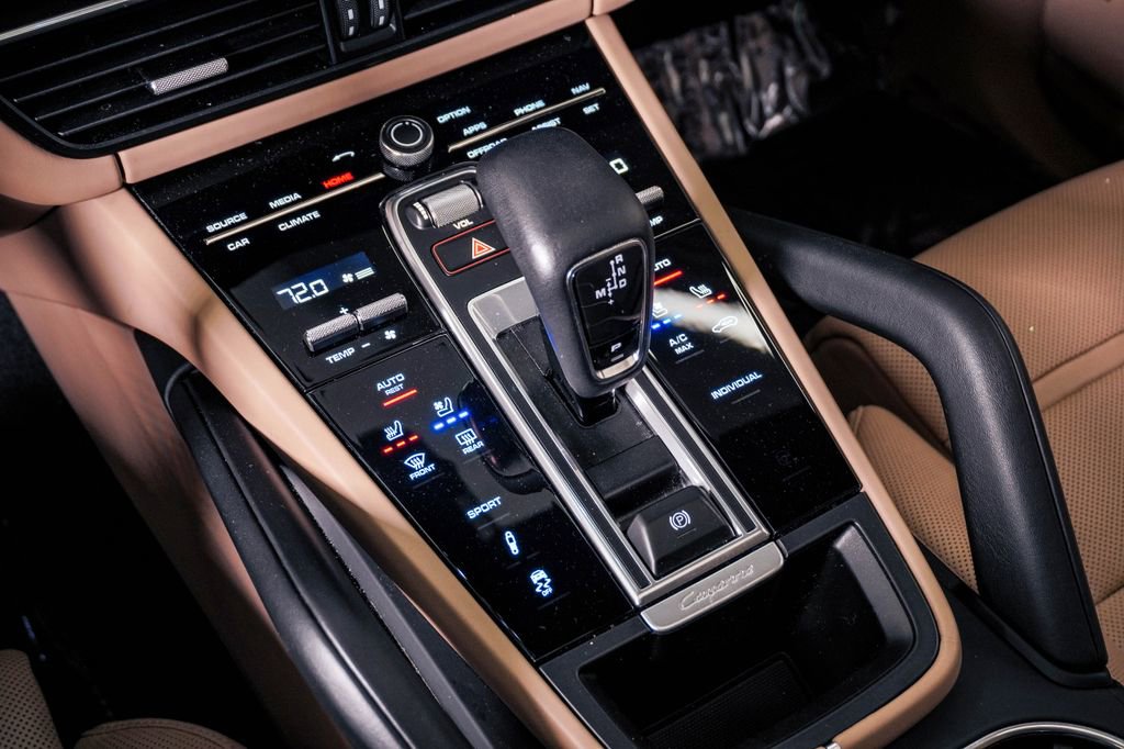 Certified 2023 Porsche Cayenne S Platinum image 24