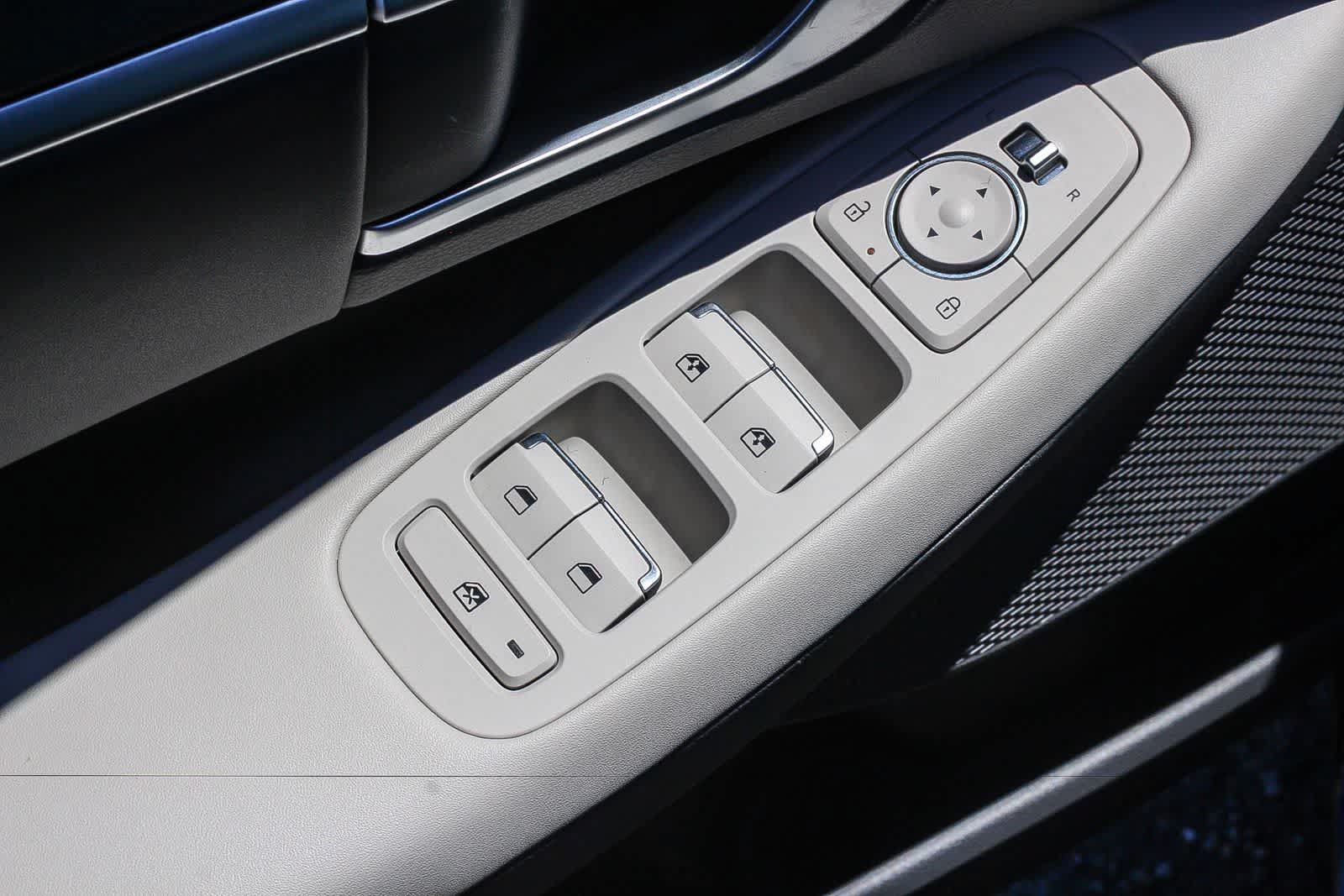 Certified 2025 Hyundai Sonata SEL FWD image 26