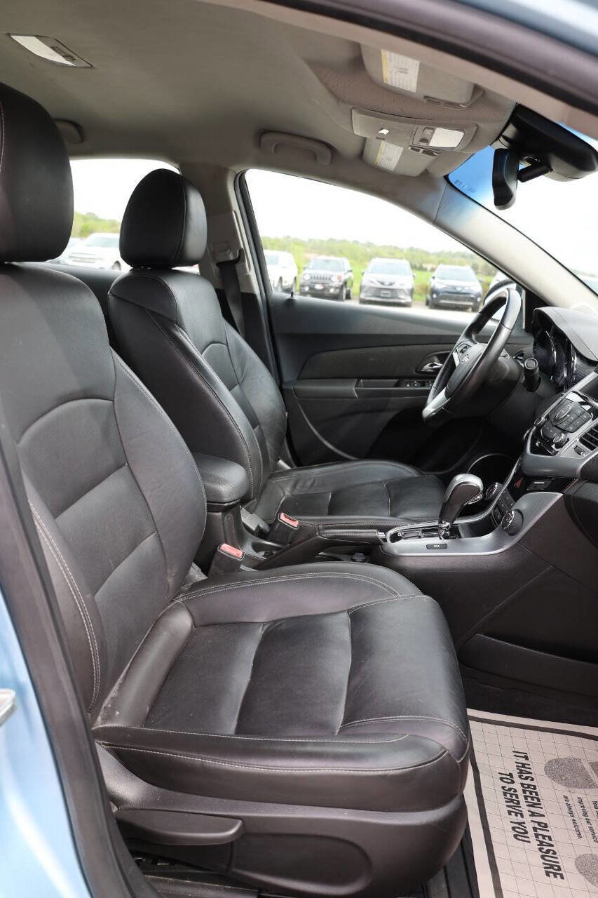 Used 2012 Chevrolet Cruze LTZ FWD image 15