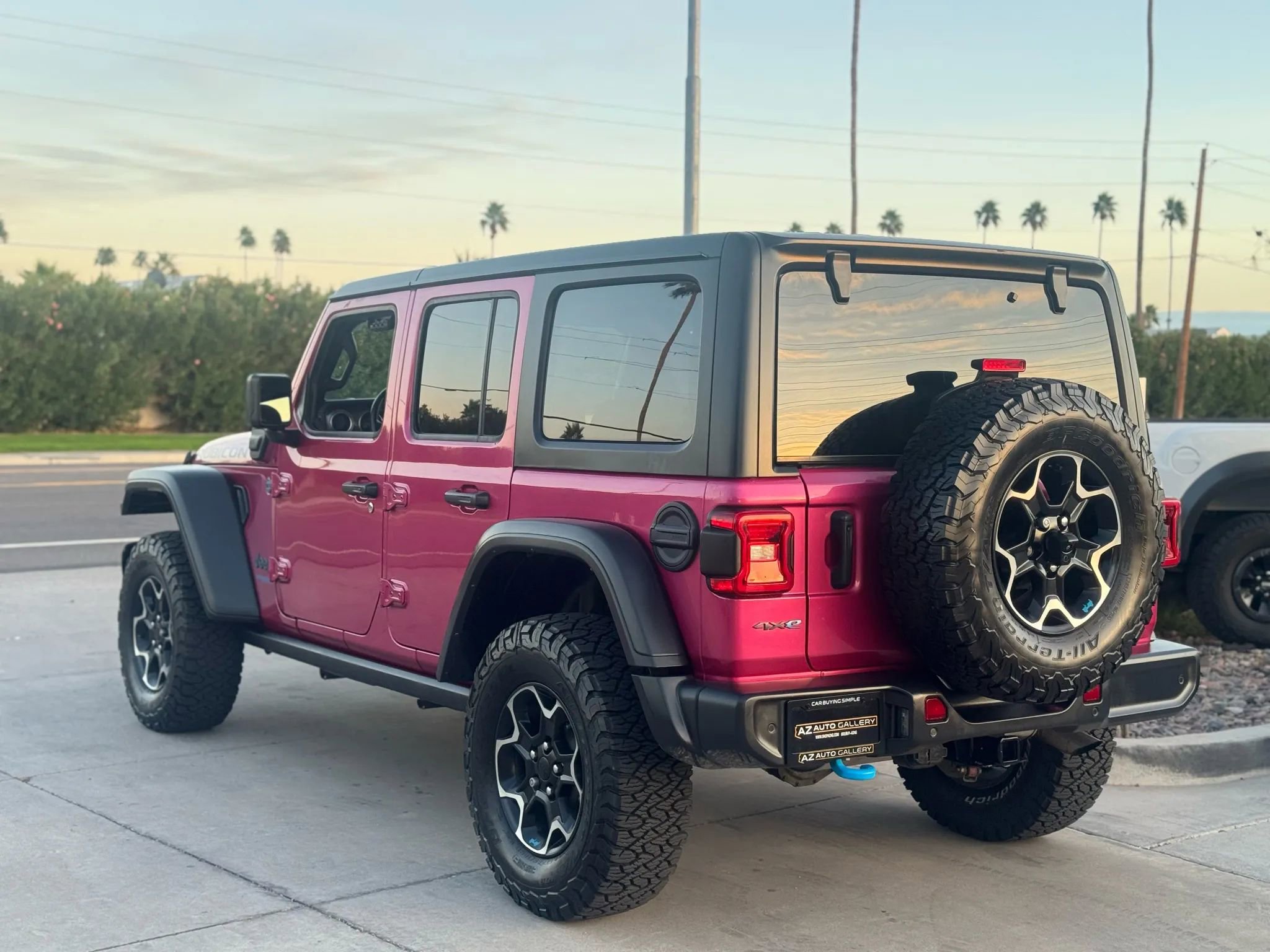 Used 2022 Jeep Wrangler Unlimited Rubicon 4xe w/ Safety Group image 8