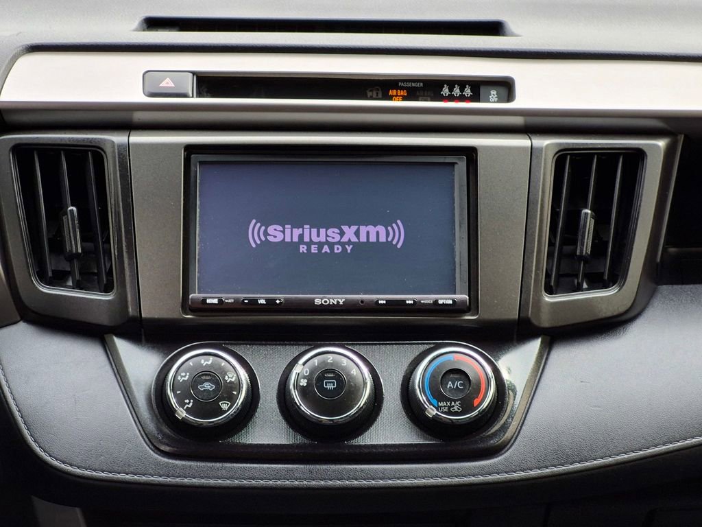 Used 2017 Toyota RAV4 LE w/ Carpet Mat Package image 25