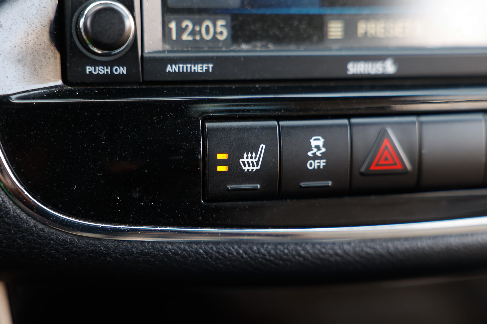 Used 2013 Chrysler 200 Touring w/ Cold Weather Group FWD image 34