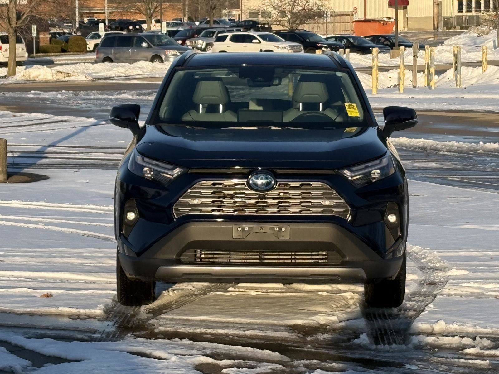 Used 2024 Toyota RAV4 Limited image 22