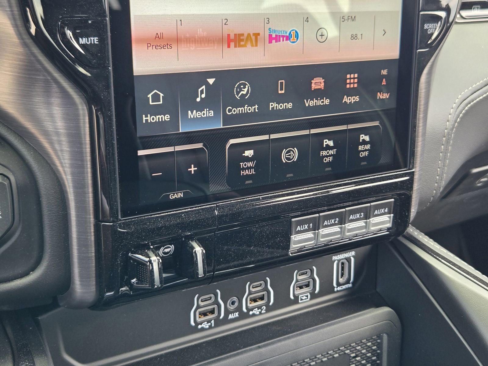 New 2025 RAM 2500 Rebel w/ Rebel Level 2 Equipment Group image 16