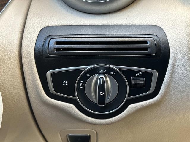 Certified 2022 Mercedes-Benz GLC 300 4MATIC image 25