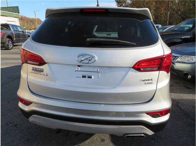 Used 2018 Hyundai Santa Fe Sport AWD/4WD image 17