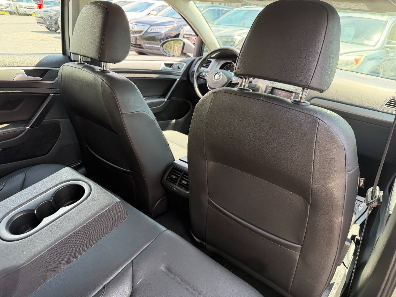 Used 2015 Volkswagen Golf S FWD image 38