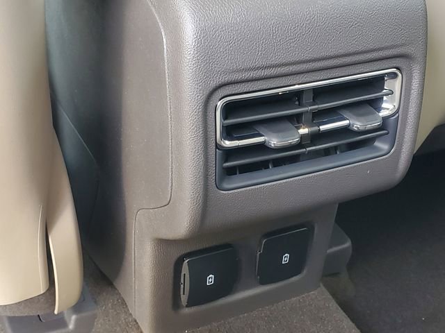 Certified 2024 Lincoln Corsair AWD w/ Equipment Group 101A image 27