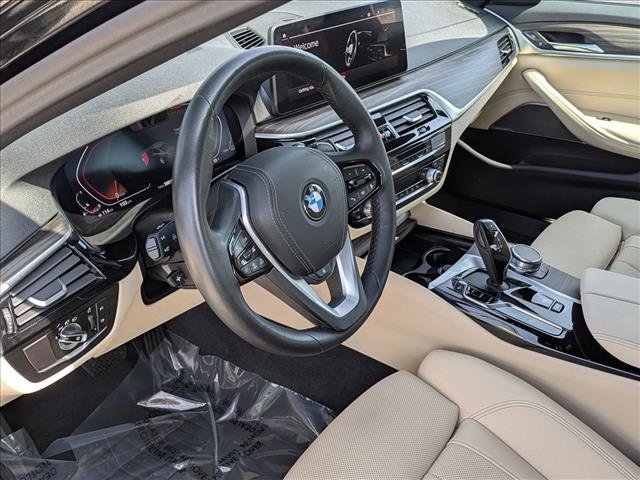 Used 2023 BMW 530i xDrive w/ Premium Package AWD/4WD image 10