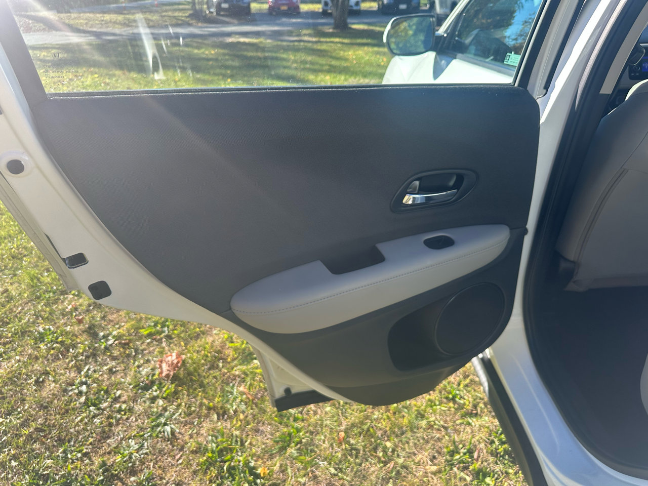 Used 2020 Honda HR-V LX image 13