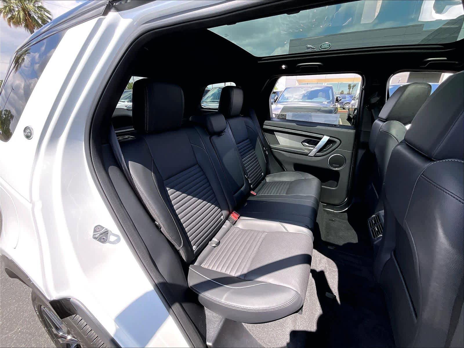 New 2026 Land Rover Discovery Sport Landmark AWD/4WD image 27