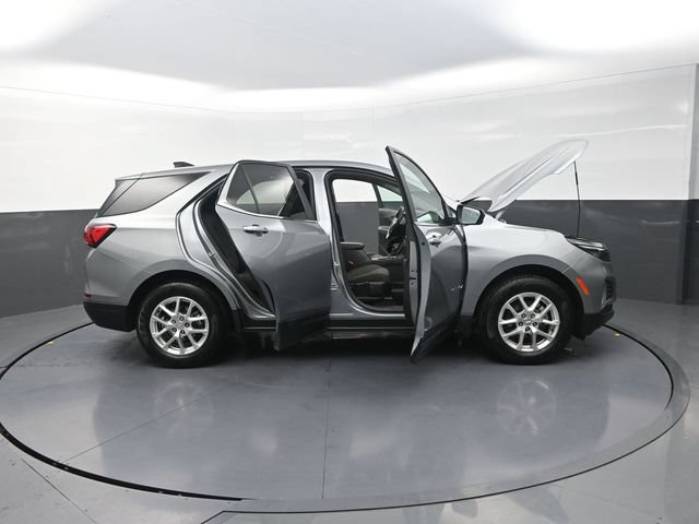 Used 2024 Chevrolet Equinox LT AWD/4WD image 45