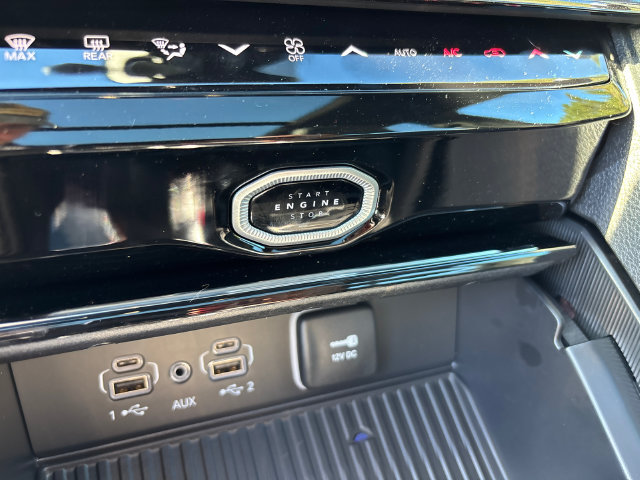 New 2027 Jeep Grand Cherokee Limited AWD/4WD image 18