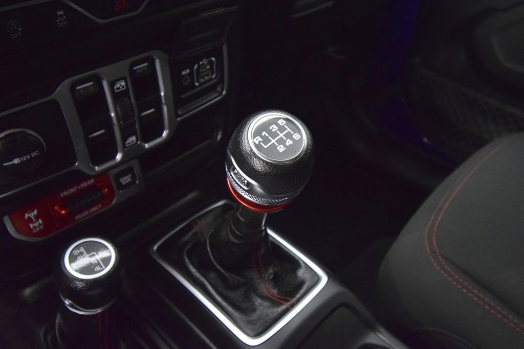 Used 2018 Jeep Wrangler Unlimited Rubicon AWD/4WD image 25