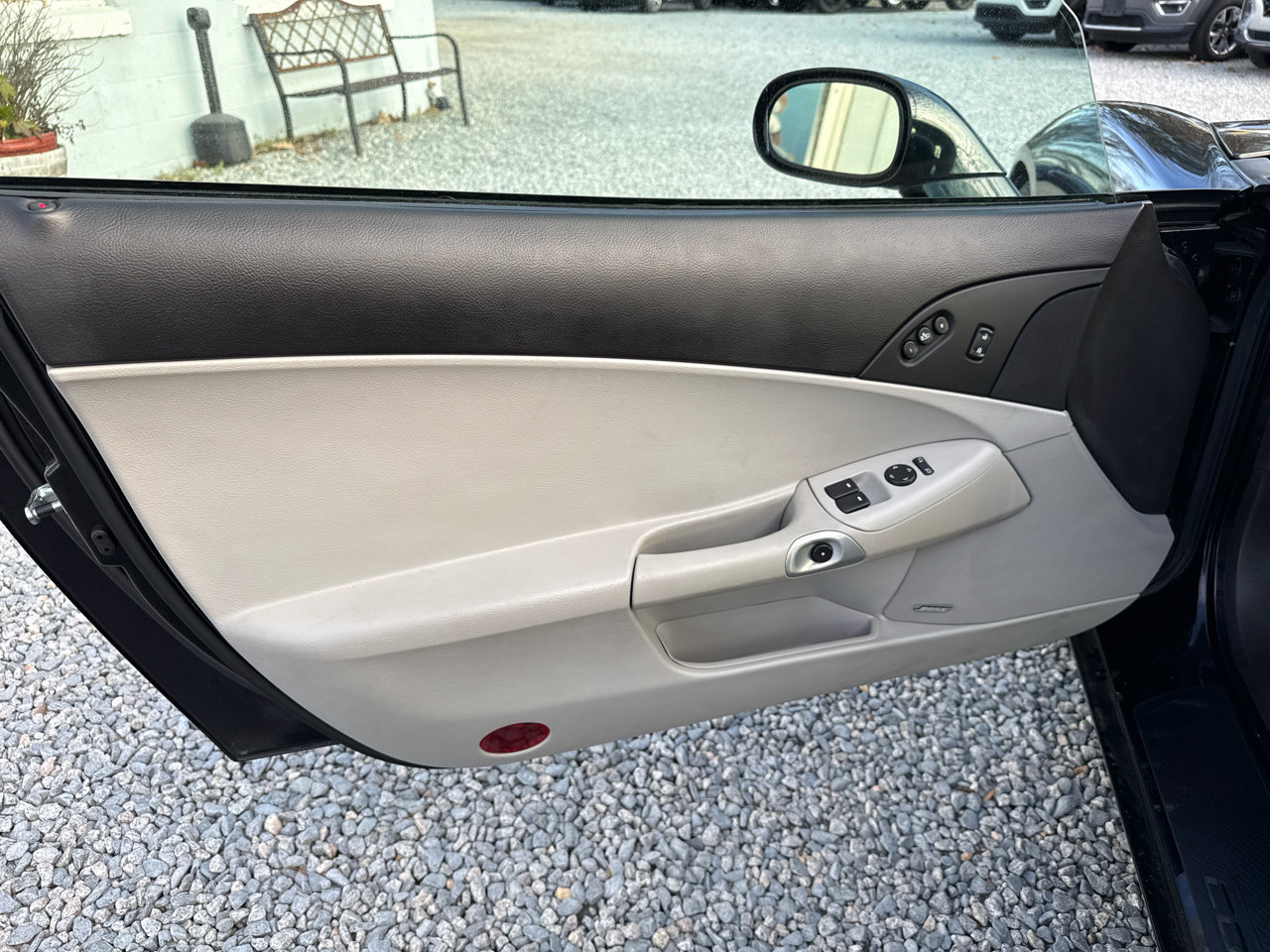 Used 2007 Chevrolet Corvette Coupe w/ Preferred Equipment Group image 10