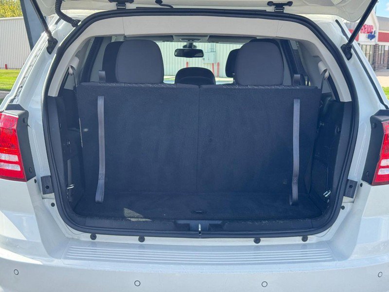 Used 2020 Dodge Journey SE w/ Blacktop Package image 4