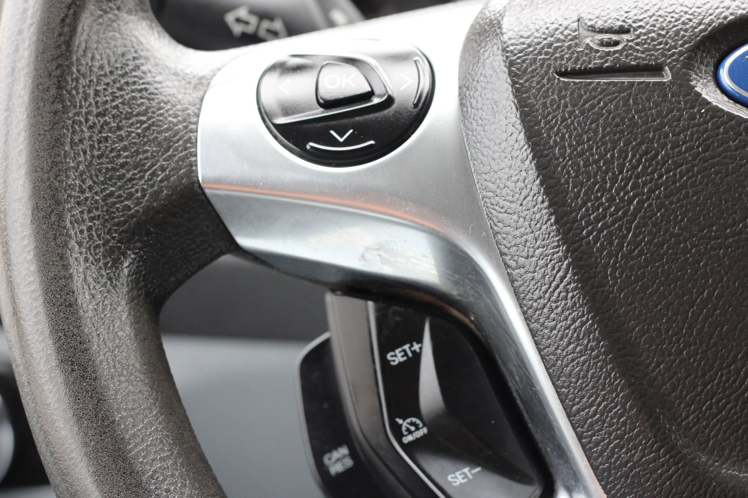 Used 2015 Ford Transit 350 XLT RWD image 16
