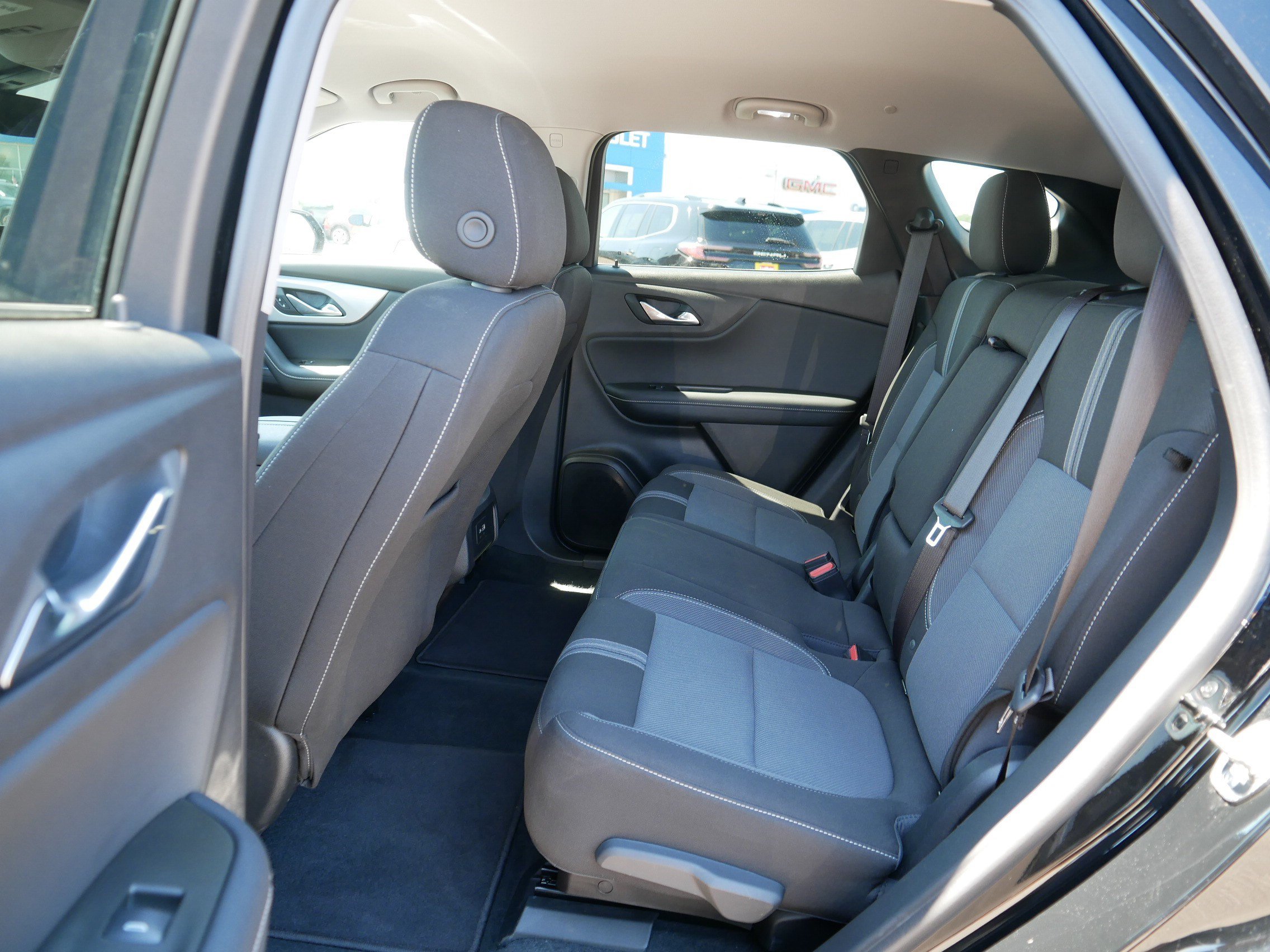 Used 2025 Chevrolet Blazer LT AWD/4WD image 35