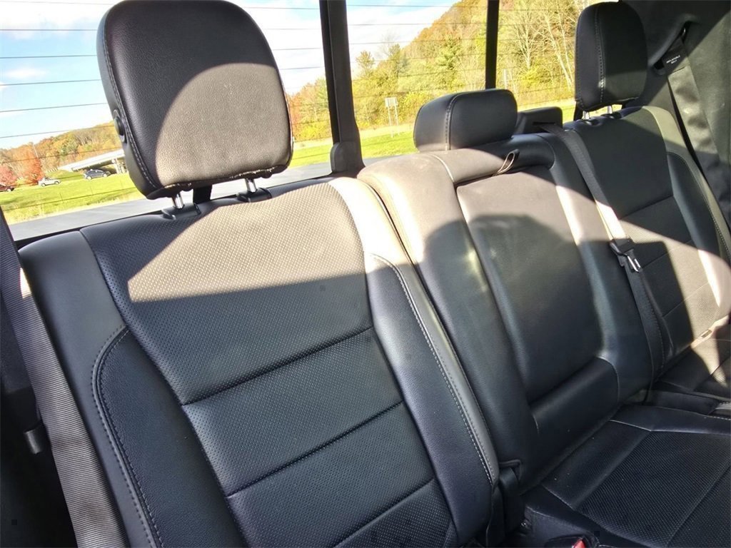 Used 2017 Ford F150 Raptor w/ Equipment Group 802A Luxury image 18