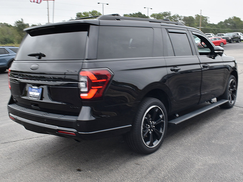 Used 2023 Ford Expedition Max Limited AWD/4WD image 17