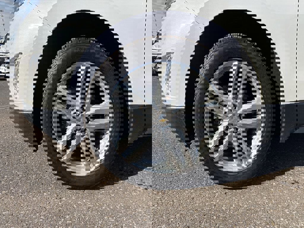 Used 2019 Chevrolet Equinox Premier image 7