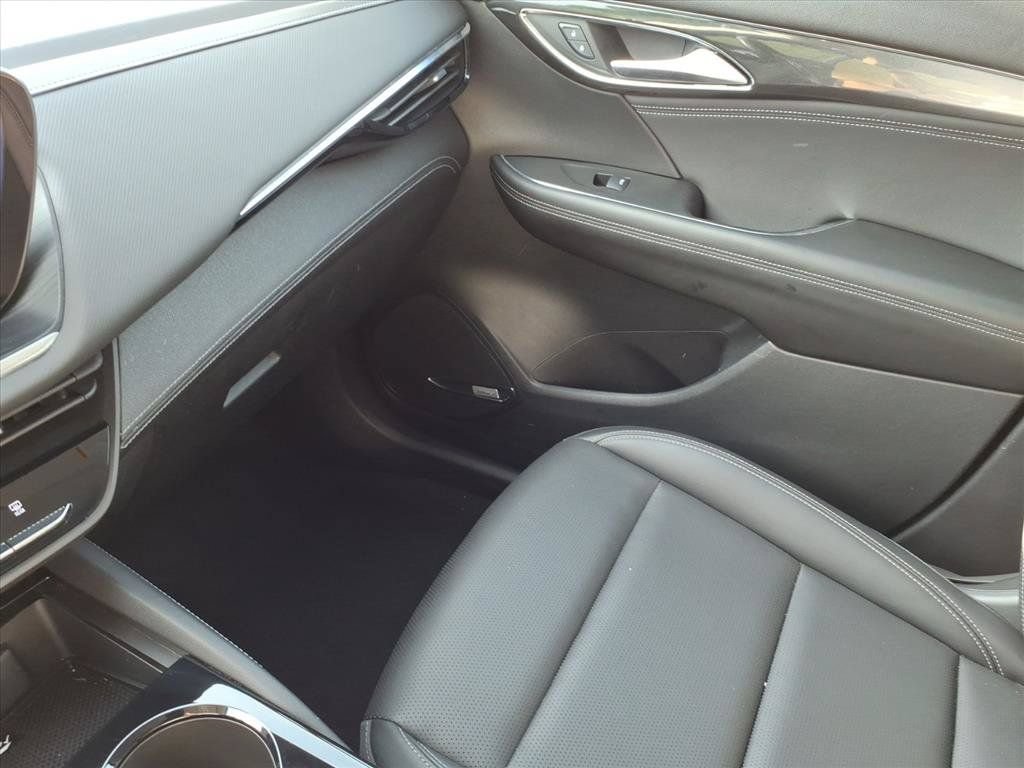Used 2024 Buick Envision Preferred AWD/4WD image 33
