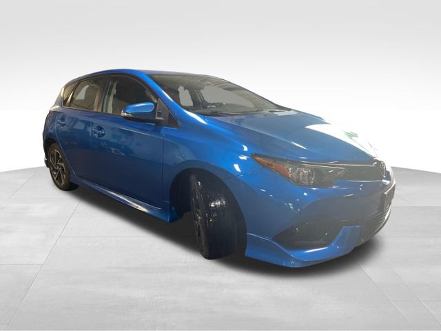 Used 2018 Toyota Corolla iM w/ All-Weather Mat Package FWD image 8